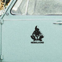 Nebelkind Autofolie „Human“ und Logo groß, schwarz in schwarz