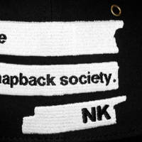 Nebelkind Snapback Society Cap in schwarz