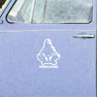 Nebelkind Autofolie „Human“ und Logo groß, weiß in weiß