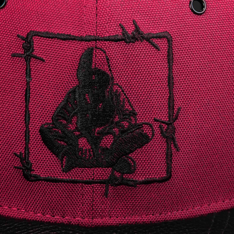 Nebelkind Barbed Wire Limited Snapback in red